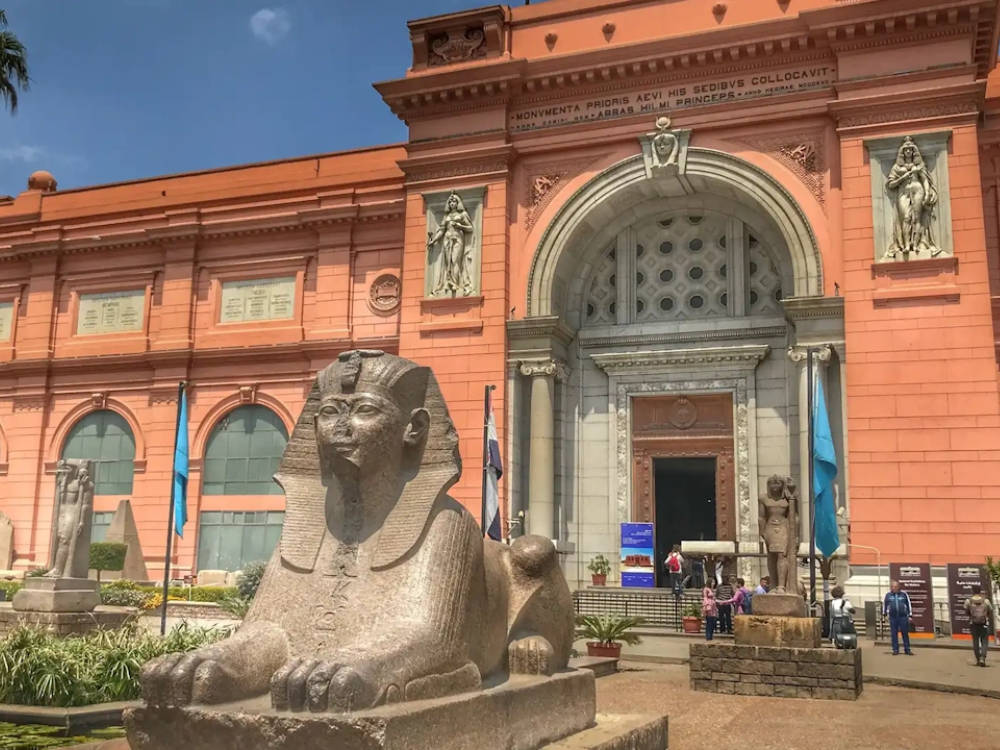 From Hurghada: Cairo Day Tour by Bus